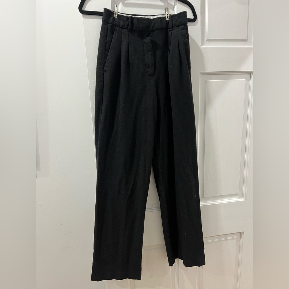 Aritzia Wilfred effortless pant